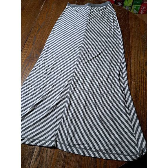 Small Max Studio Grey White Striped Sleeveless Maxi Dress Swimsuit Cover Up - Picture 2 of 4